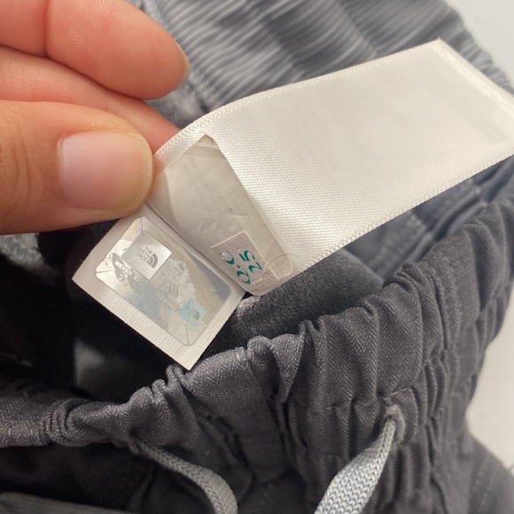 The North Face Women’s Gray Lightweight Jogger Style Winter Pants Size XS - Picture 6 of 12